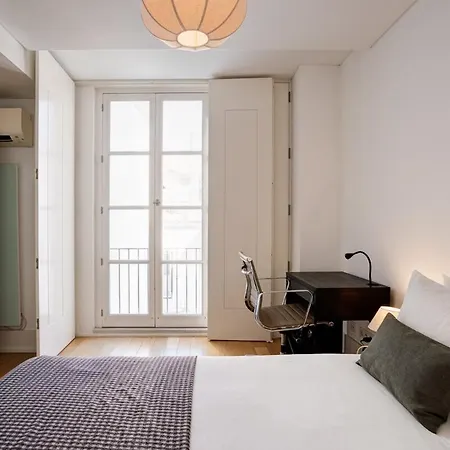 Appartement The Pearl Of Chiado Com Parking&lift&ac