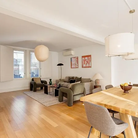The Pearl Of Chiado Com Parking&lift&ac Appartement Lisboa