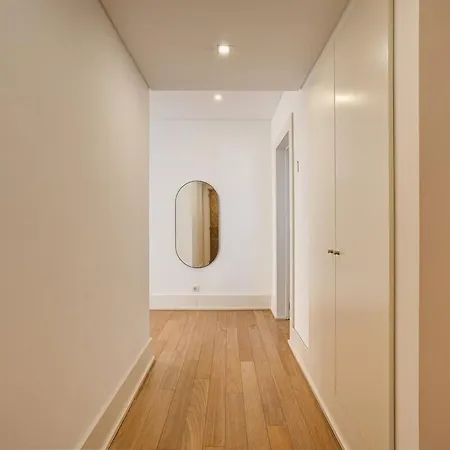 公寓 The Pearl Of Chiado Com Parking&lift&ac