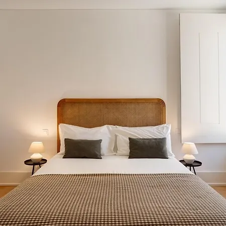 The Pearl Of Chiado Com Parking&lift&ac Appartement *