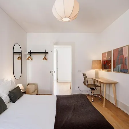 The Pearl Of Chiado Com Parking&lift&ac * Lisboa