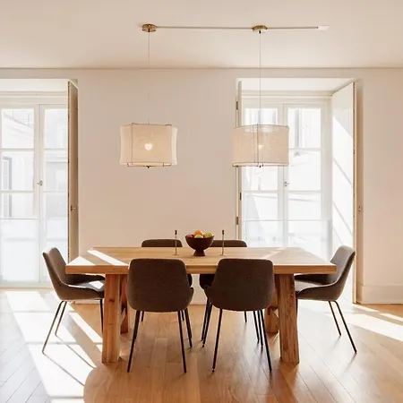 The Pearl Of Chiado Com Parking&lift&ac