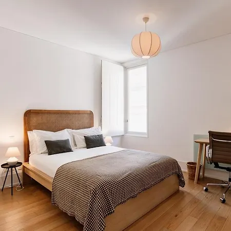 Appartement The Pearl Of Chiado Com Parking&lift&ac Lisboa