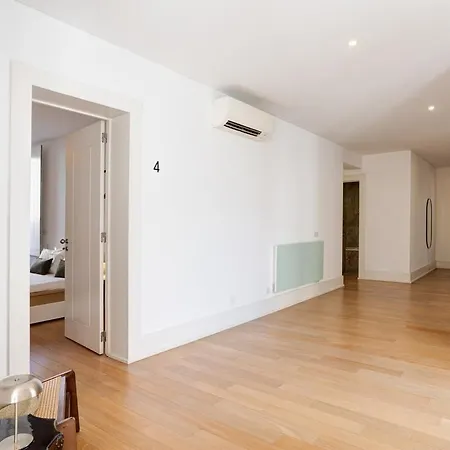 The Pearl Of Chiado Com Parking&lift&ac * Lisboa